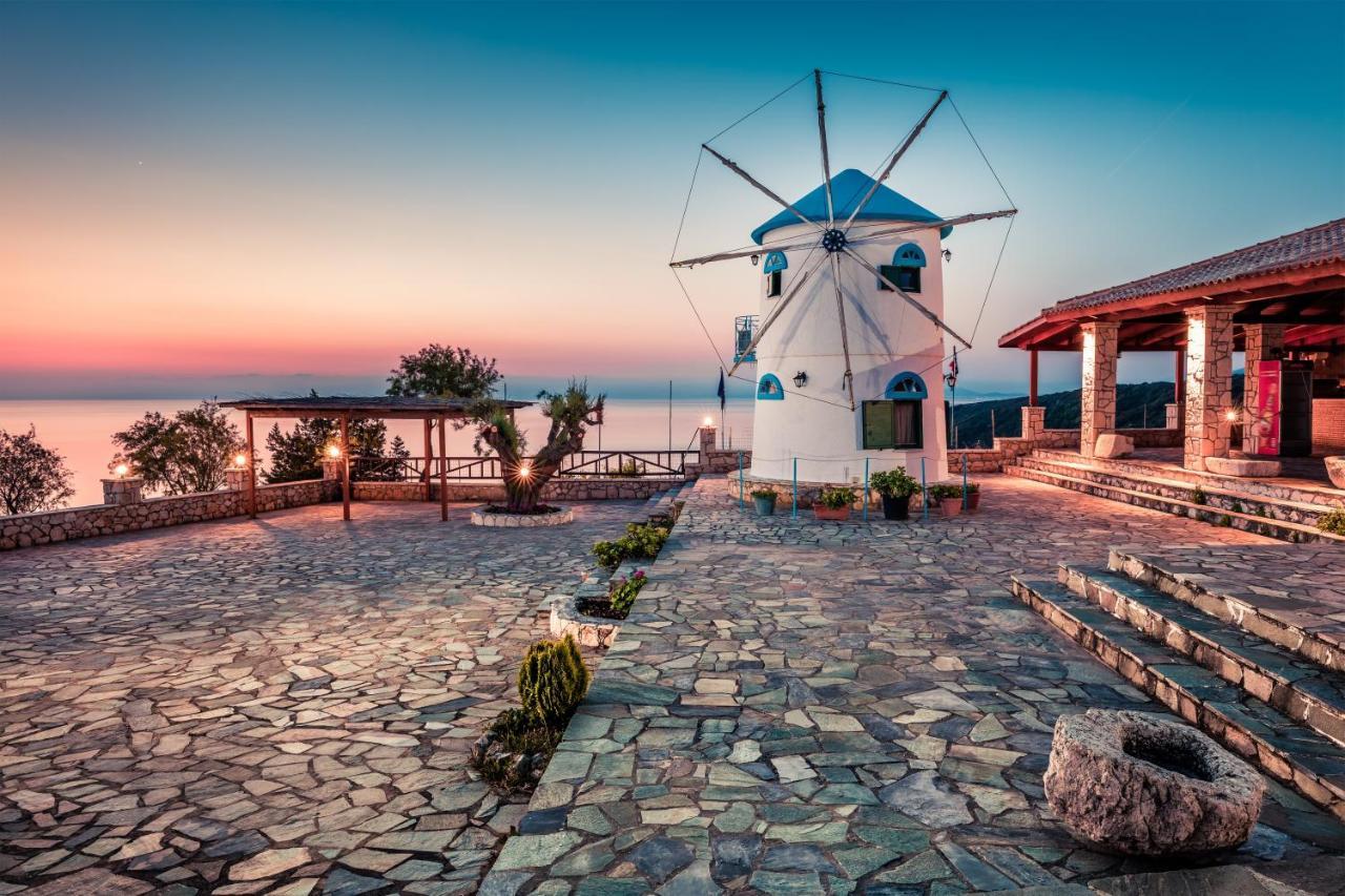 Potamitis Windmills & Apartments Koríthion エクステリア 写真